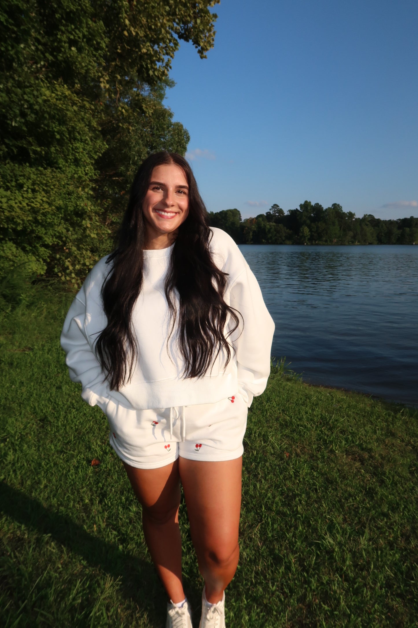 Cropped Crewneck - White